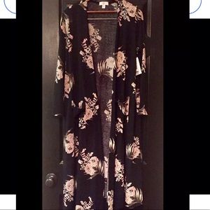 MAJOR UNICORN Lularoe Small Black Dahlia Sarah